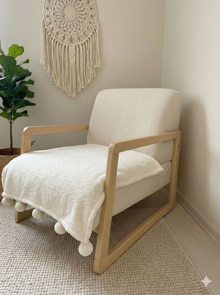 Oturma Yerine Ponponlu Koltuk Örtüsü